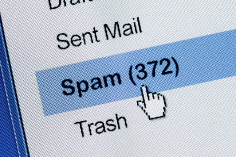 Comment bloquer définitivement les e-mails gênants : mode d’emploi